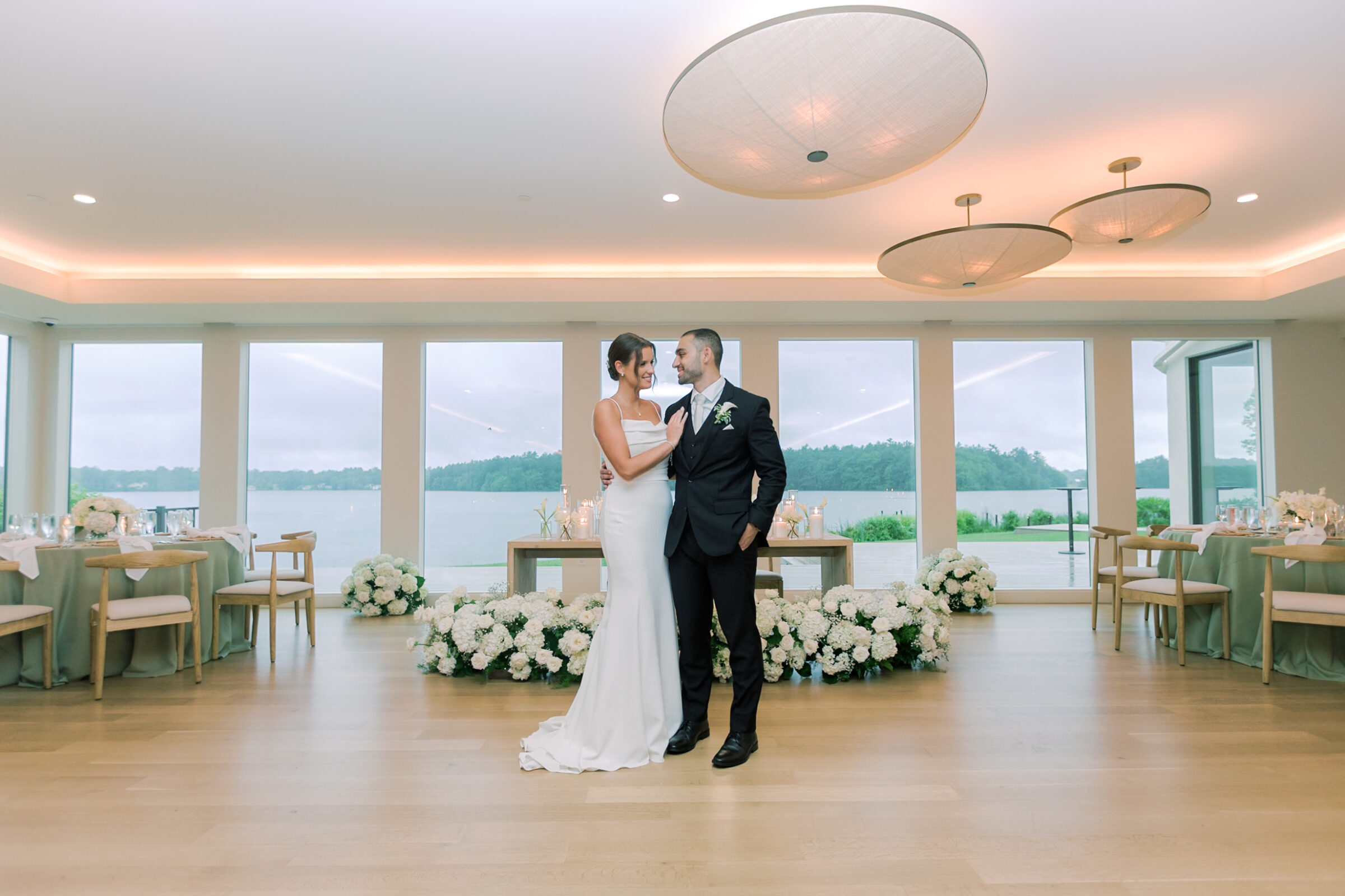 How to Get Gorgeous Indoor Wedding Photos (No Matter the Season ...