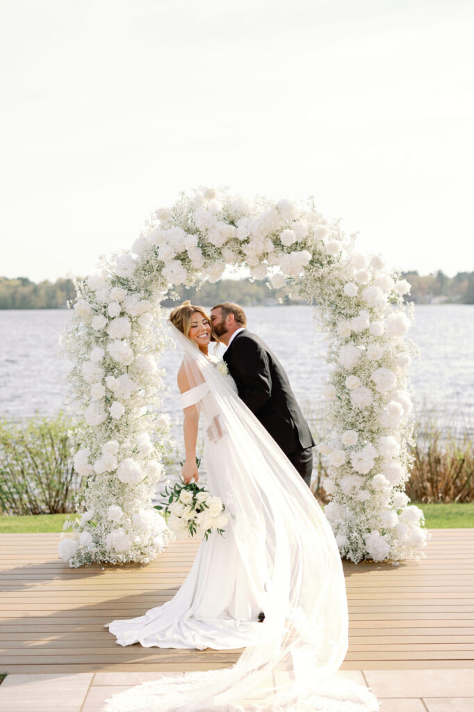 The Lakehouse | Outdoor Ceremony | Emily Rose Photography