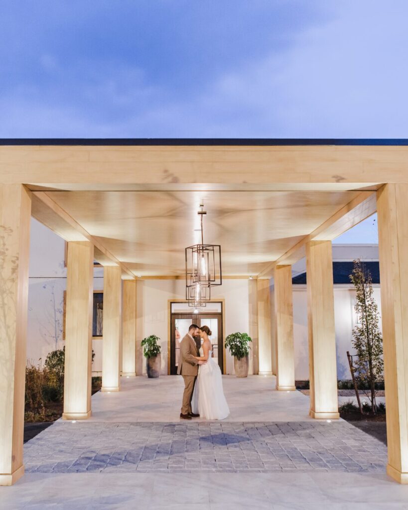 The Lakehouse | Exterior Entrance | Price Burr Photography