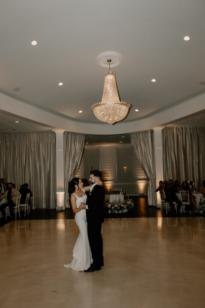 First Dance | Teriana Ariel Photography