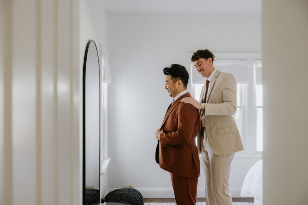 The Gatehouse at Saphire Estate | Groom Getting Ready | Zhaun Frias Photography